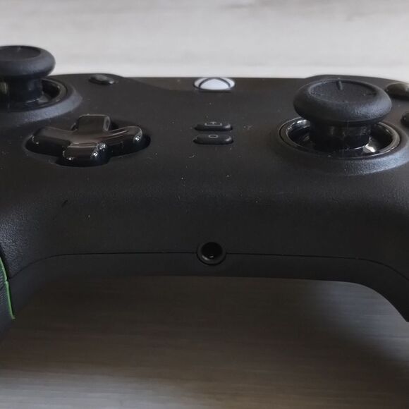 Xbox Razer Wolverine V2 Wired Assigned buttons Black Gently Used - Picture 11 of 11